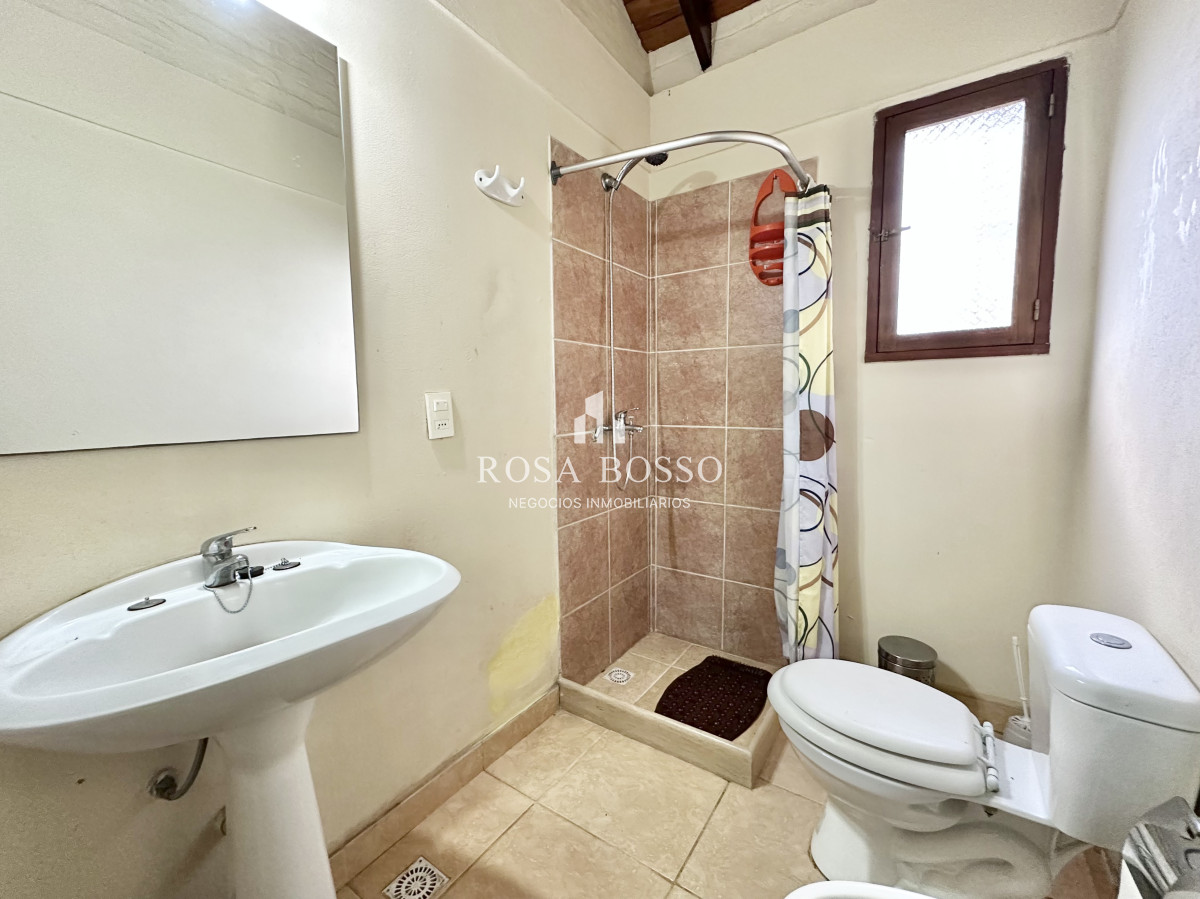 Apartamento ID.9831 - Casa Venta 4 dormitorios Cantegril Punta del Este