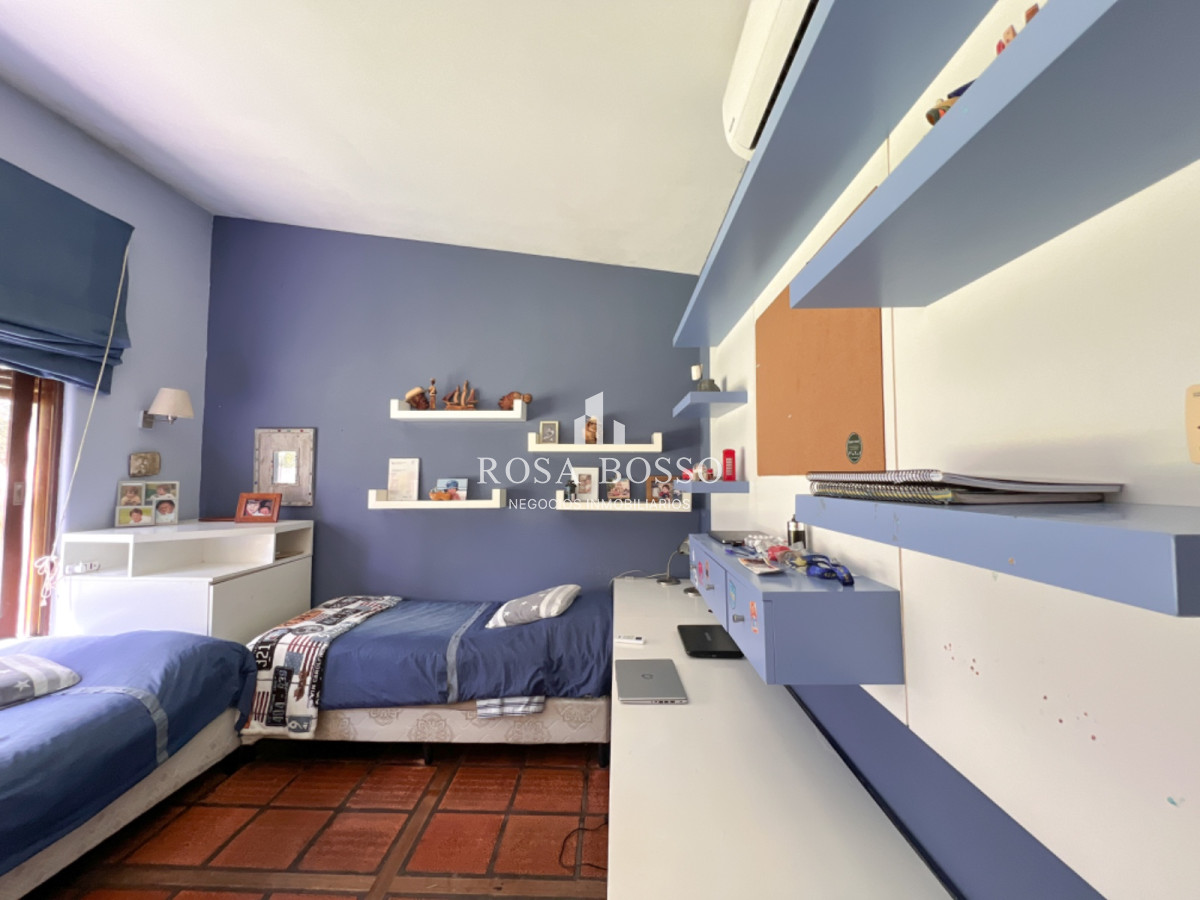 Casa ID.9183 - Casa Venta 4 Dormitorios San Rafael Punta del Este