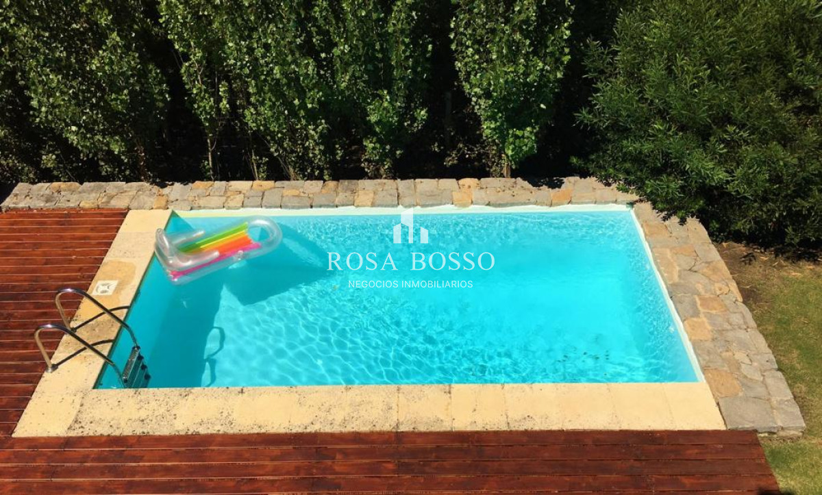 Apartamento ID.3581 - Casa, Venta, 5 dormitorios, Punta Piedras.