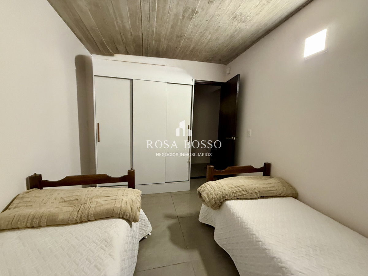 Apartamento ID.9943 - Venta Casa 3 dormitorios Punta Colorada Piriapolis