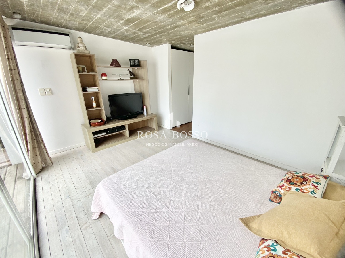 Casa ID.8818 - Casa, Venta, 6 dormitorios, 7 baños, Punta del Este