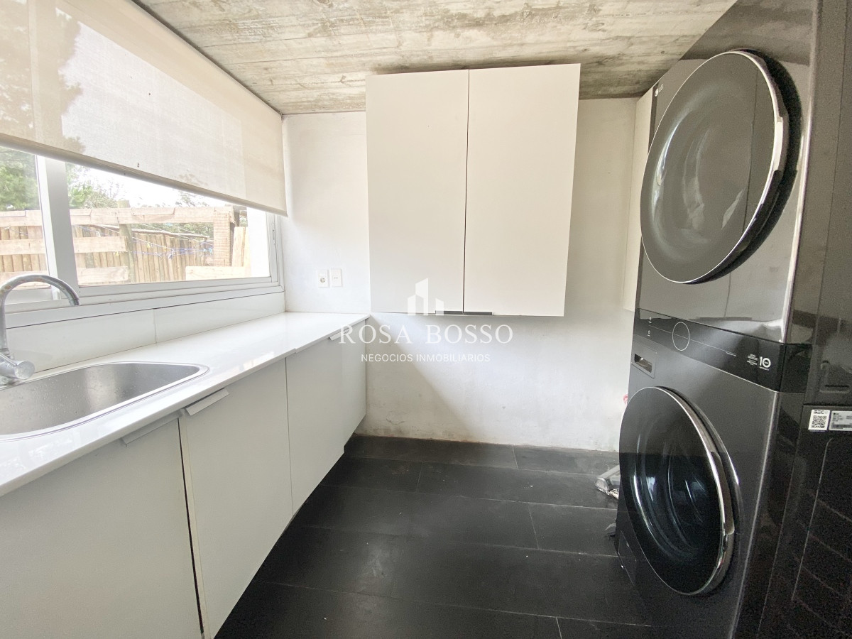 Casa ID.8818 - Casa, Venta, 6 dormitorios, 7 baños, Punta del Este