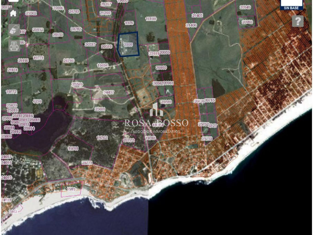 Chacra ID.4598 - Hermosa Chacra con 5 casas