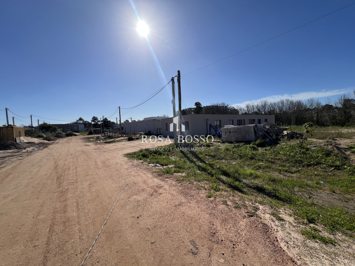 Apartamento ID.8705 - Terreno, Venta, Maldonado, Altos de la Laguna