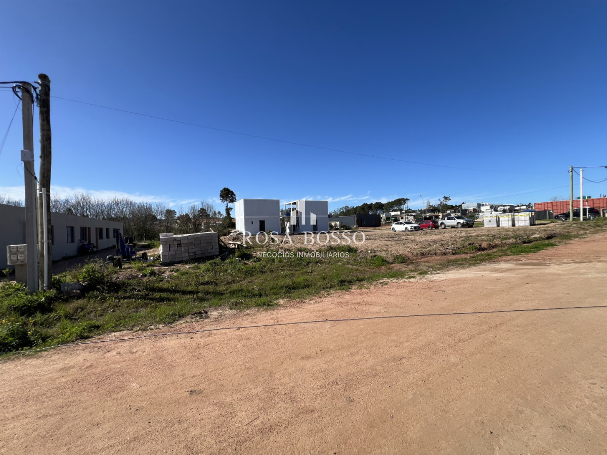 Apartamento ID.8705 - Terreno, Venta, Maldonado, Altos de la Laguna