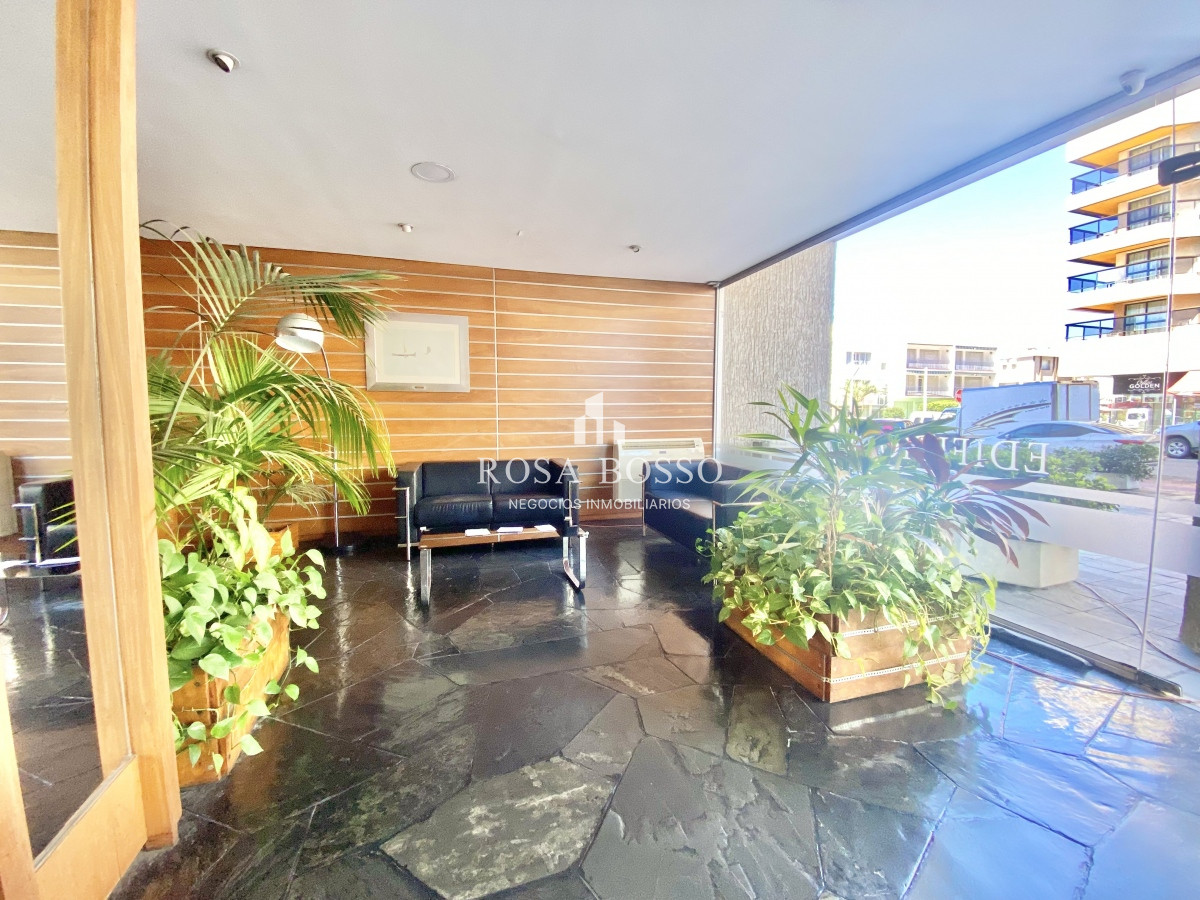 Apartamento ID.480 - Apartamento en Venta 2 dormitorios Península Punta del Este 