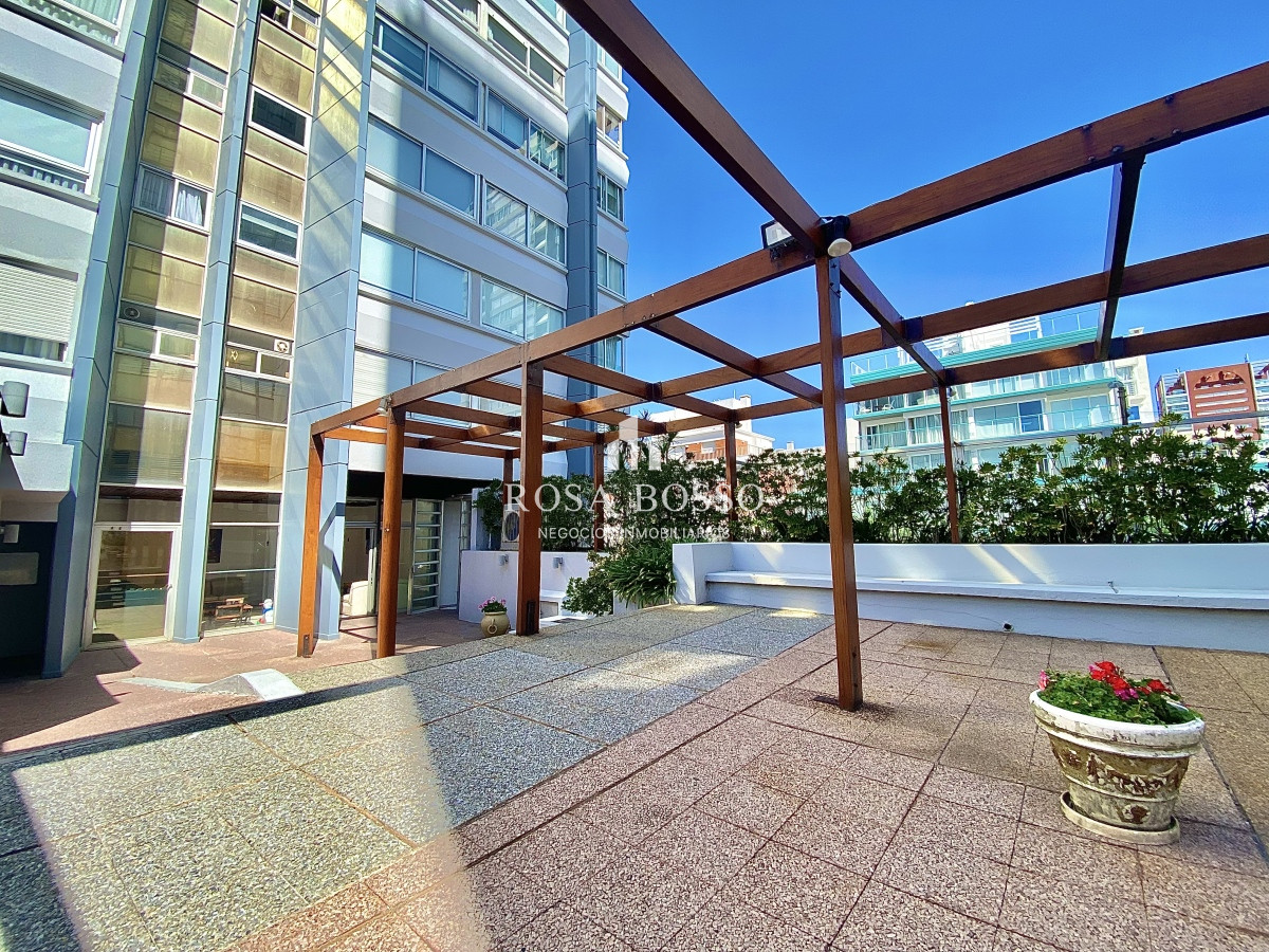 Apartamento ID.1104 - Apartamento, Venta, 1 dormitorio, Punta del Este, Península