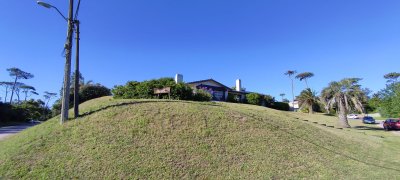 Casa en Pinares - Codigo 5470
