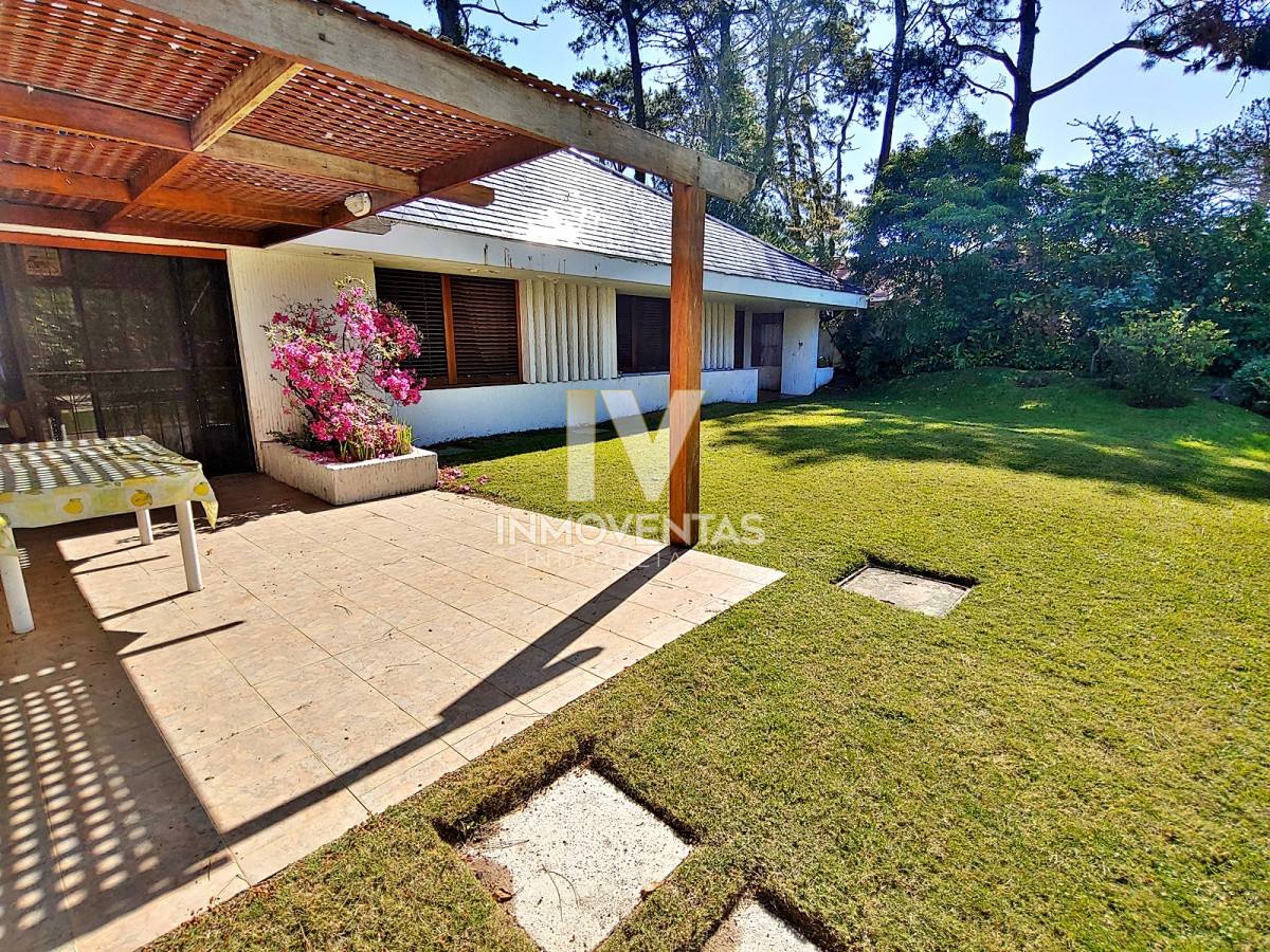 Casa ID.3412 - Residencia de categoría en paradas de Mansa