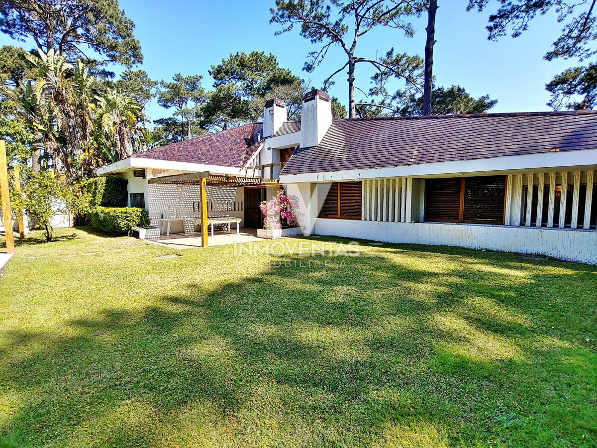 Casa ID.3412 - Residencia de categoría en paradas de Mansa