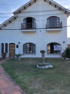 Casa de 4 dormitorios más dependencia en Las Delicias