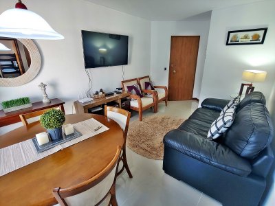 Apartamento a pasos de Punta Shopping