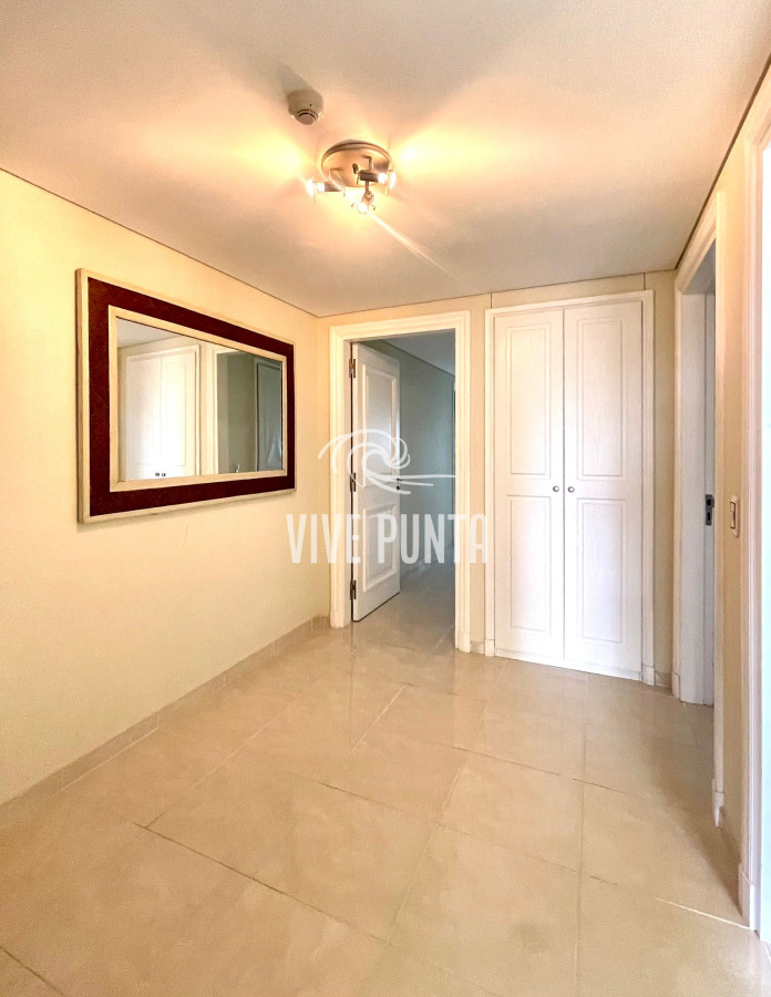 Apartamento ID.562 - Hermoso apartamento en edificio de categoría!!!