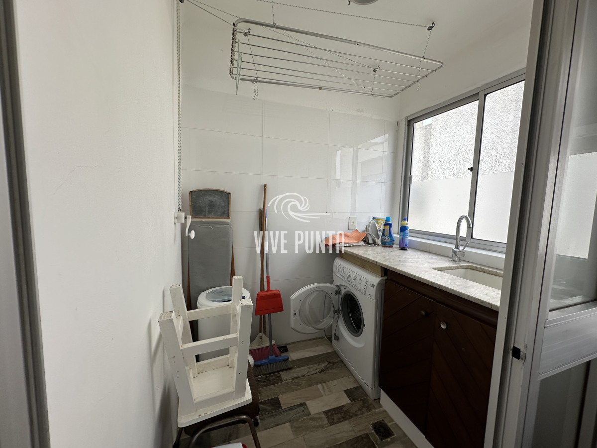 Apartamento ID.1043 - Apartamento frente al mar en Alquiler temporada de 4 dormitorios disponible enero PUNTA DEL ESTE, Mansa-
