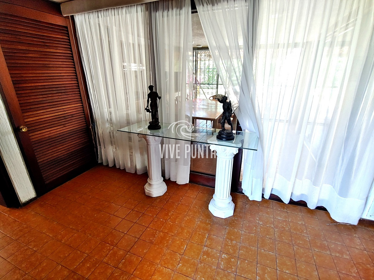 Casa ID.693 - Residencia de categoría en paradas de Mansa