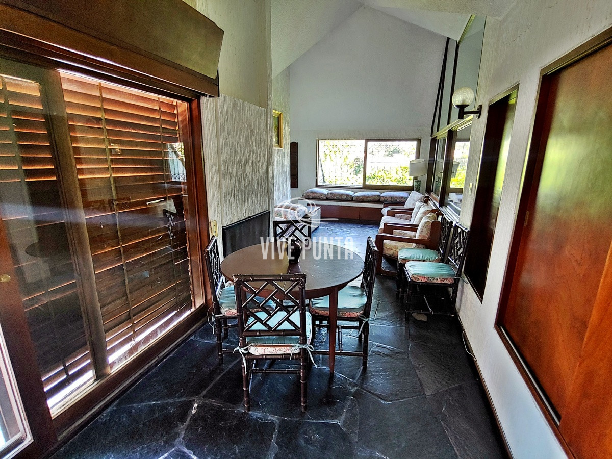 Casa ID.693 - Residencia de categoría en paradas de Mansa
