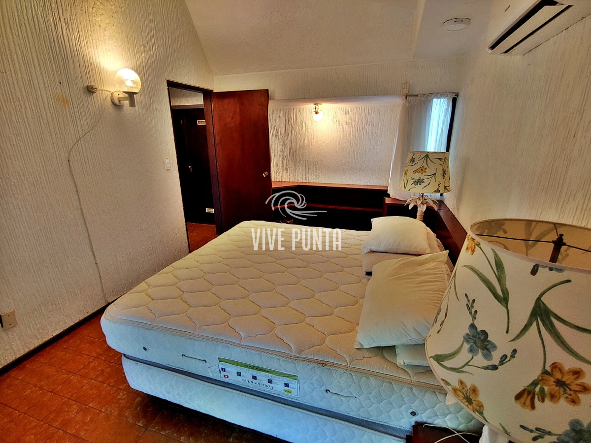 Casa ID.693 - Residencia de categoría en paradas de Mansa