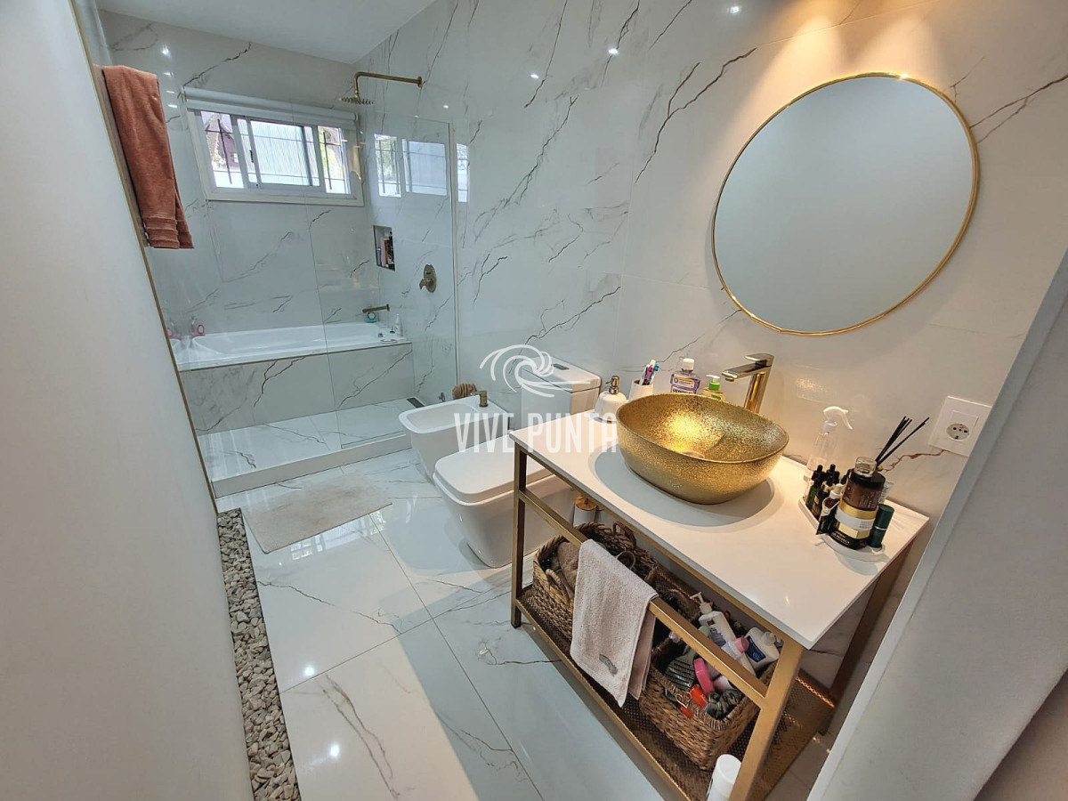Casa ID.1094 - Alquiler en Punta del Este de 3 dormitorios