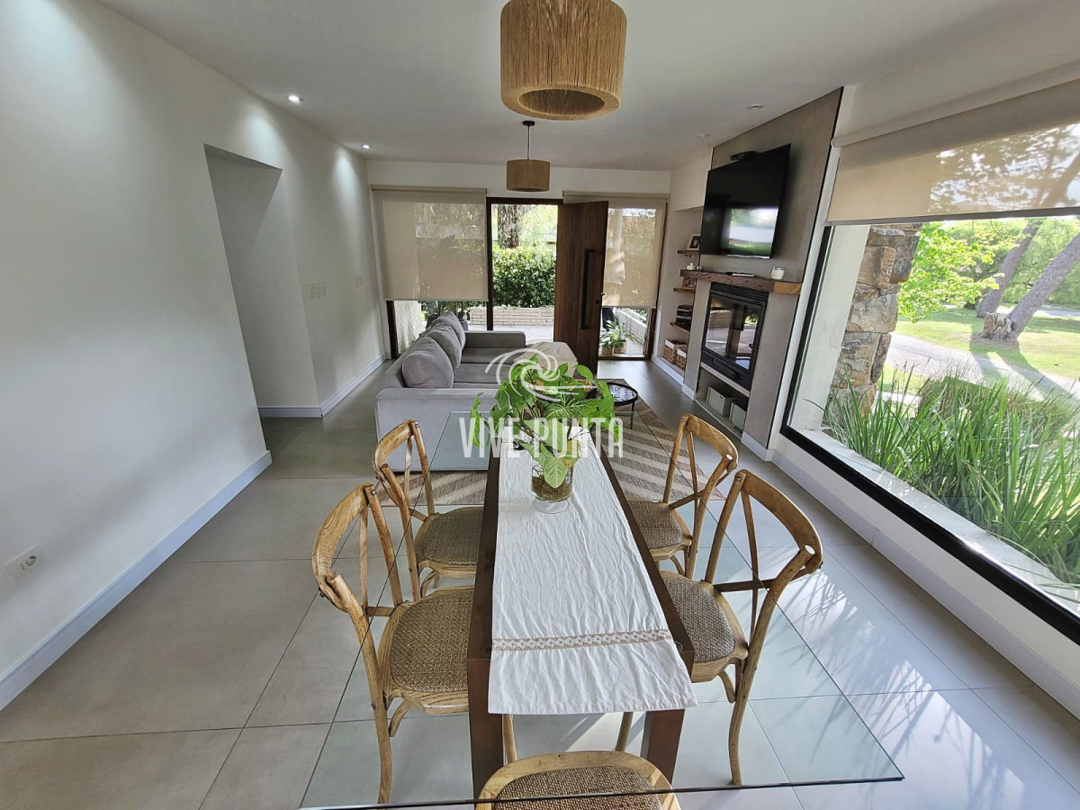 Casa ID.1094 - Alquiler en Punta del Este de 3 dormitorios