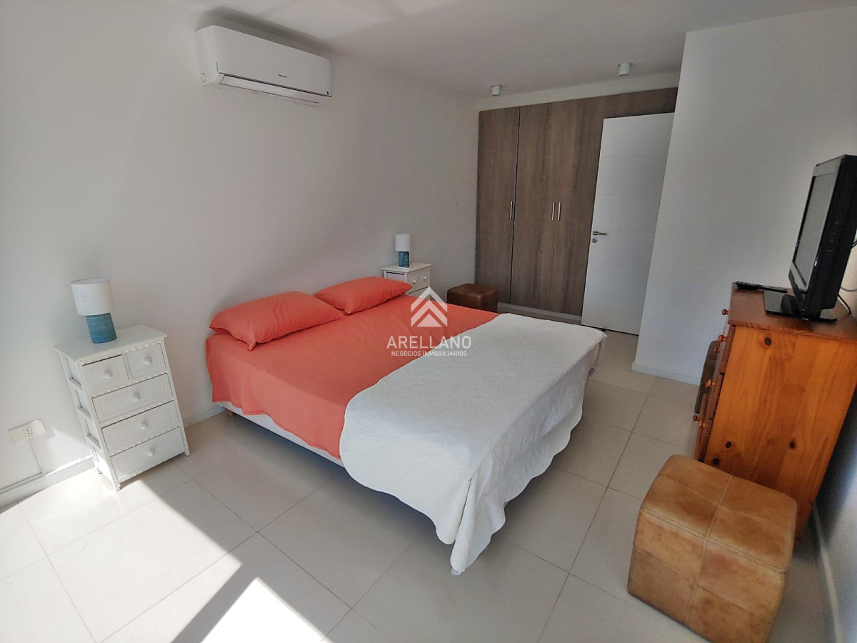 Apartamento ID.2983 - Venta Penthouse a pasos del mar.