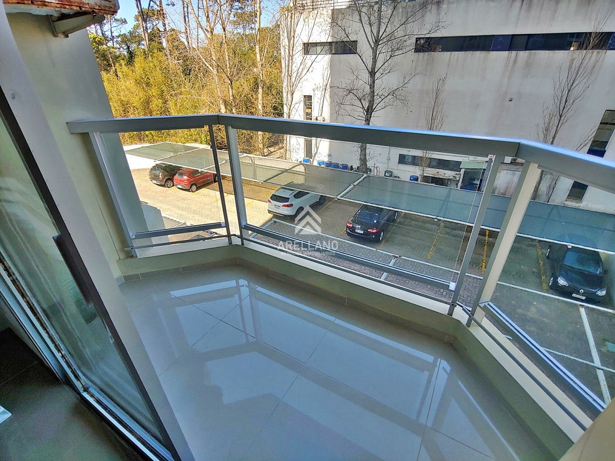 Apartamento ID.4921 - Apartamento a pasos de Punta Shopping