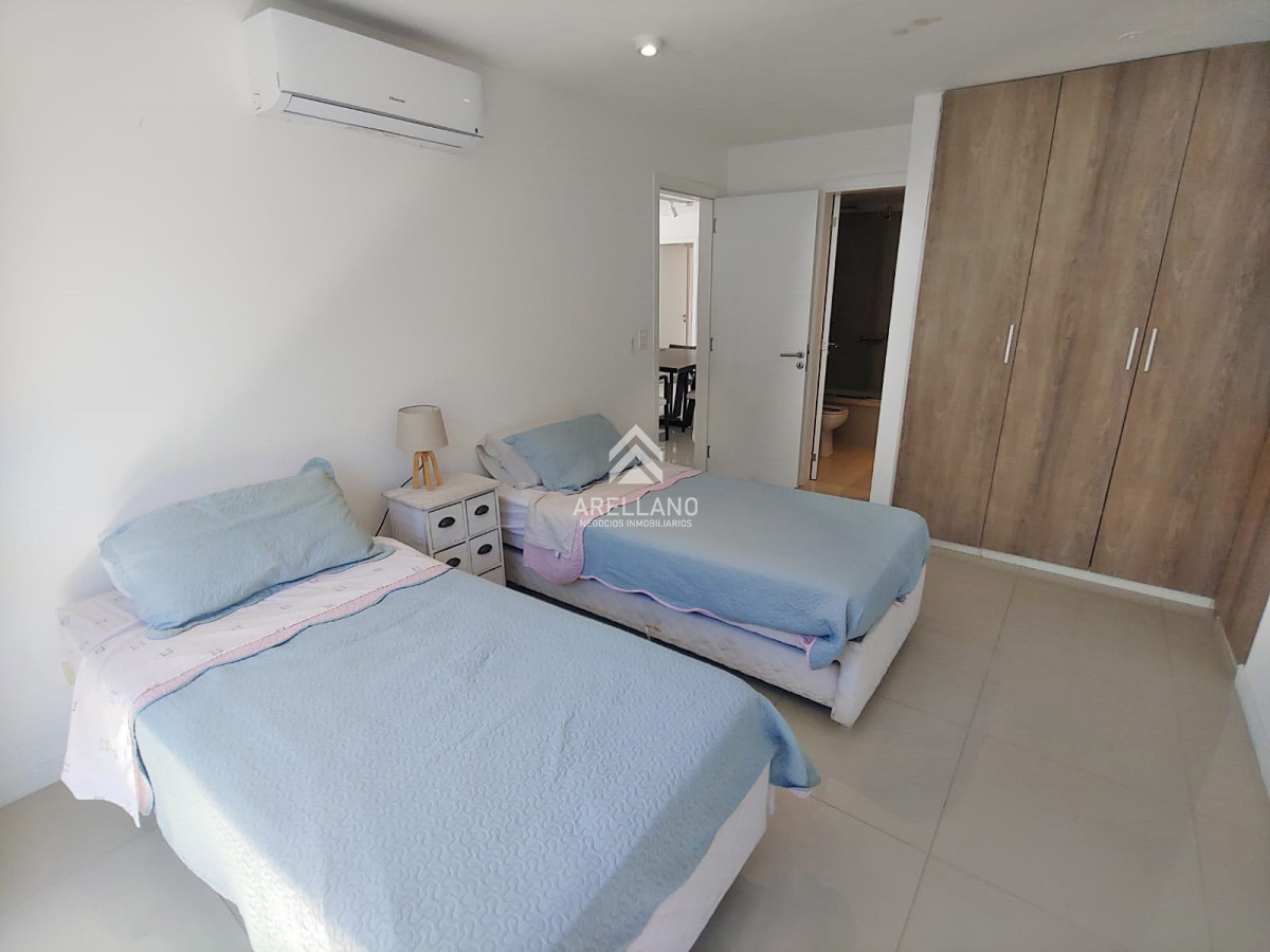 Apartamento ID.2983 - Venta Penthouse a pasos del mar.
