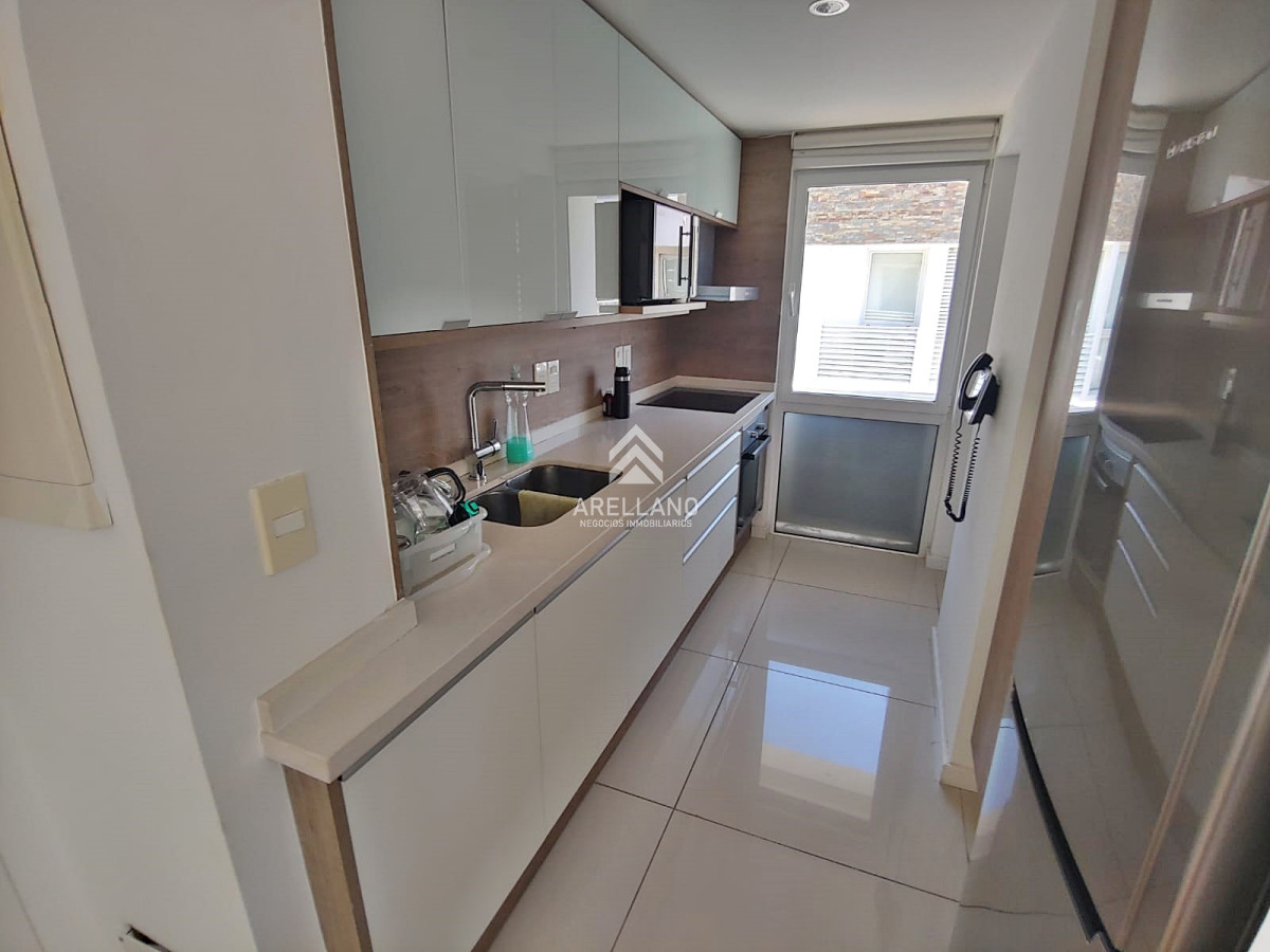 Apartamento ID.2983 - Venta Penthouse a pasos del mar.