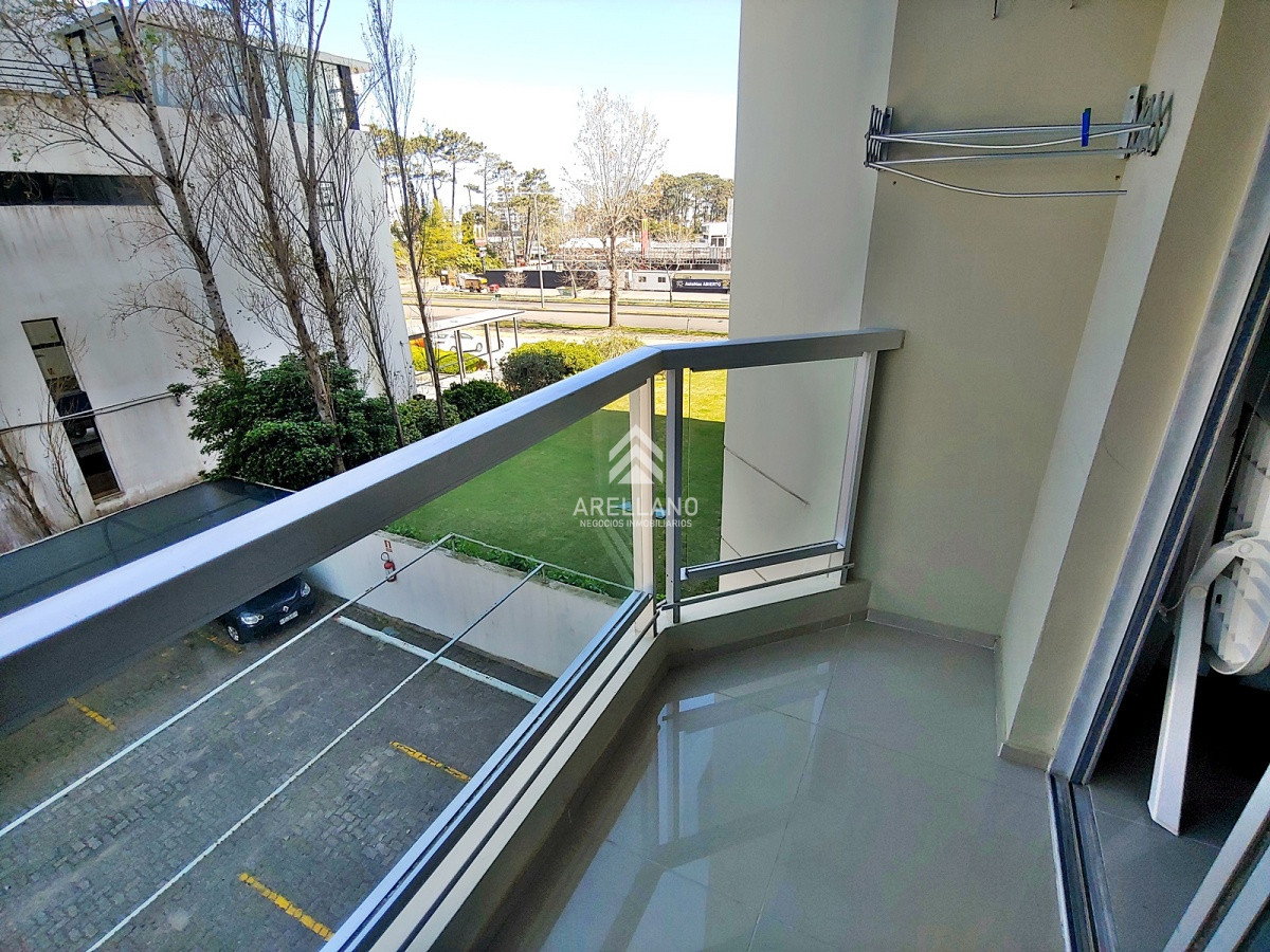 Apartamento ID.4921 - Apartamento a pasos de Punta Shopping