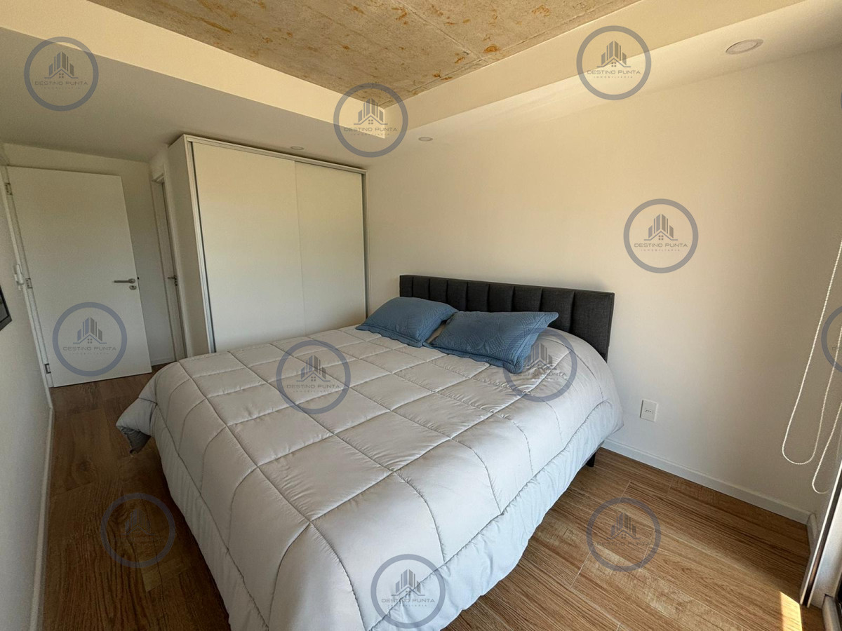 Apartamento ID.3010 - Hermoso apartamento en alquiler de verano de 2 dormitorios en Punta del Este 