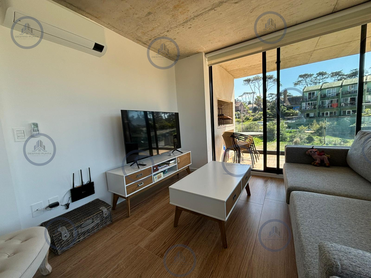 Apartamento ID.3010 - Hermoso apartamento en alquiler de verano de 2 dormitorios en Punta del Este 