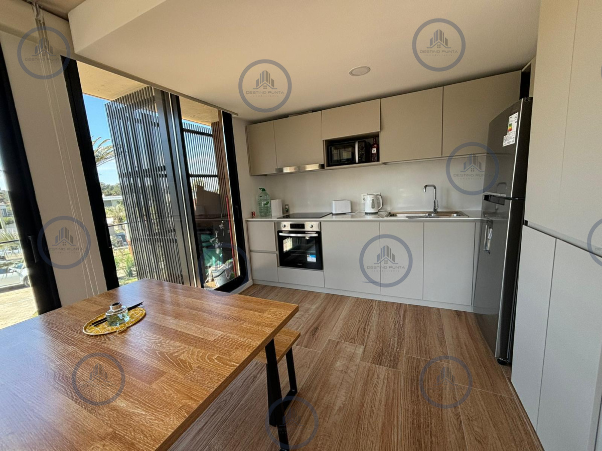 Apartamento ID.3010 - Hermoso apartamento en alquiler de verano de 2 dormitorios en Punta del Este 