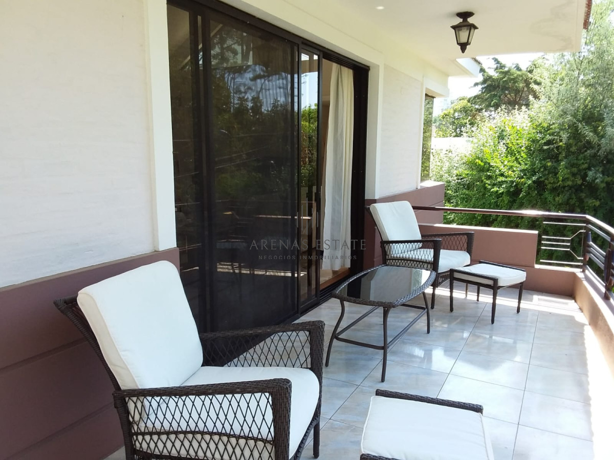 Casa ID.3963 - Casa en alquiler de temporada y anual de 4 dormitorios en San Rafael Punta del este 