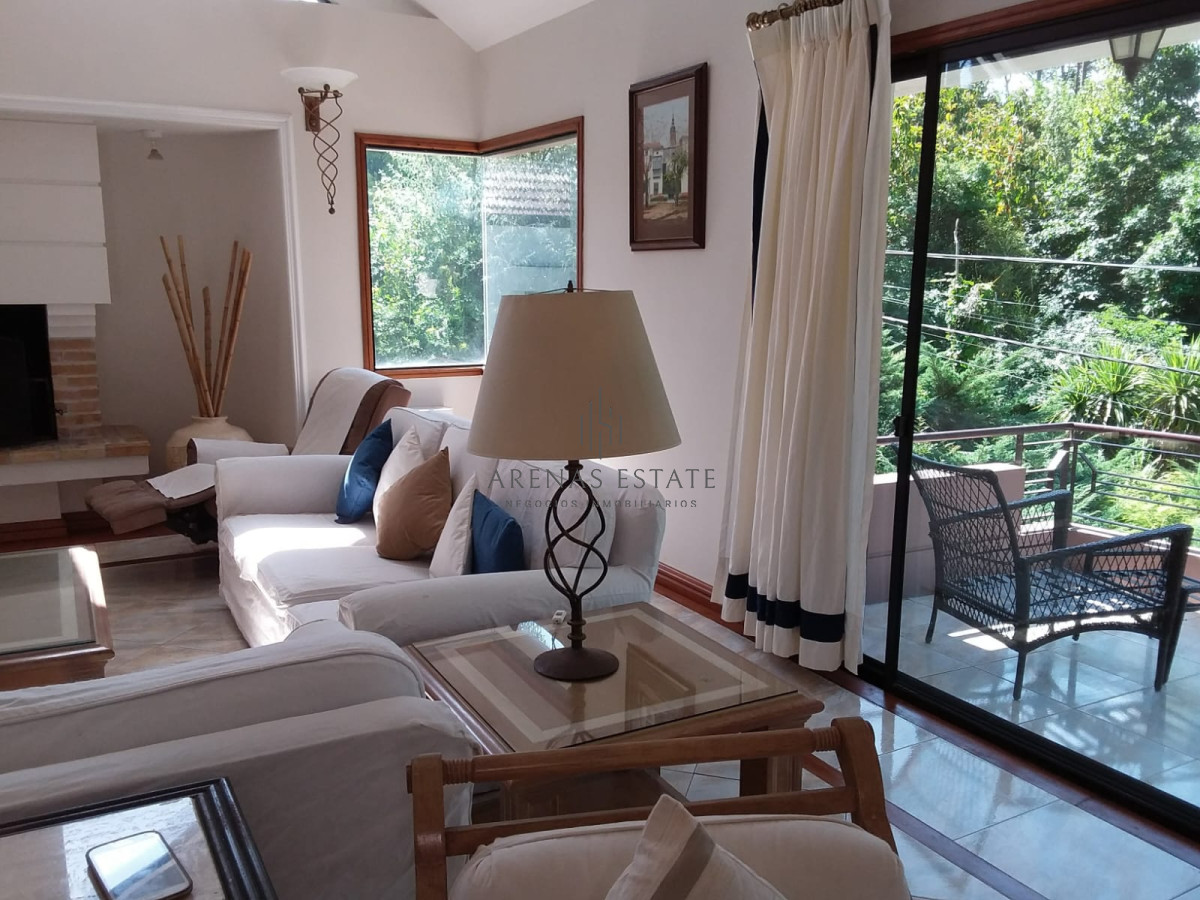 Casa ID.3963 - Casa en alquiler de temporada y anual de 4 dormitorios en San Rafael Punta del este 