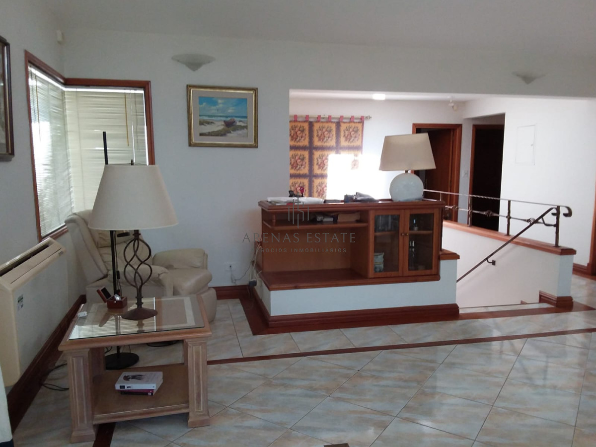 Casa ID.3963 - Casa en alquiler de temporada y anual de 4 dormitorios en San Rafael Punta del este 