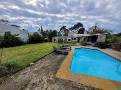 Casa en Cantegril alquiler anual