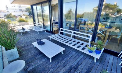 VENTA DE APARTAMENTO PLANTA BAJA DE 2 DORMITORIOS FRENTE AL MAR
