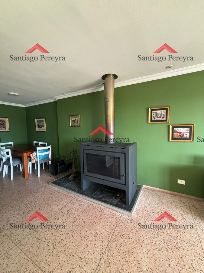 Apartamento ID.17022 - Apartamento de 2 dormitorios en primera linea en venta