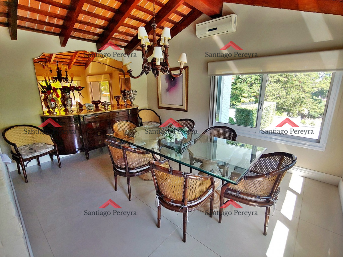 Casa ID.8926 - Mansión con gran terreno
