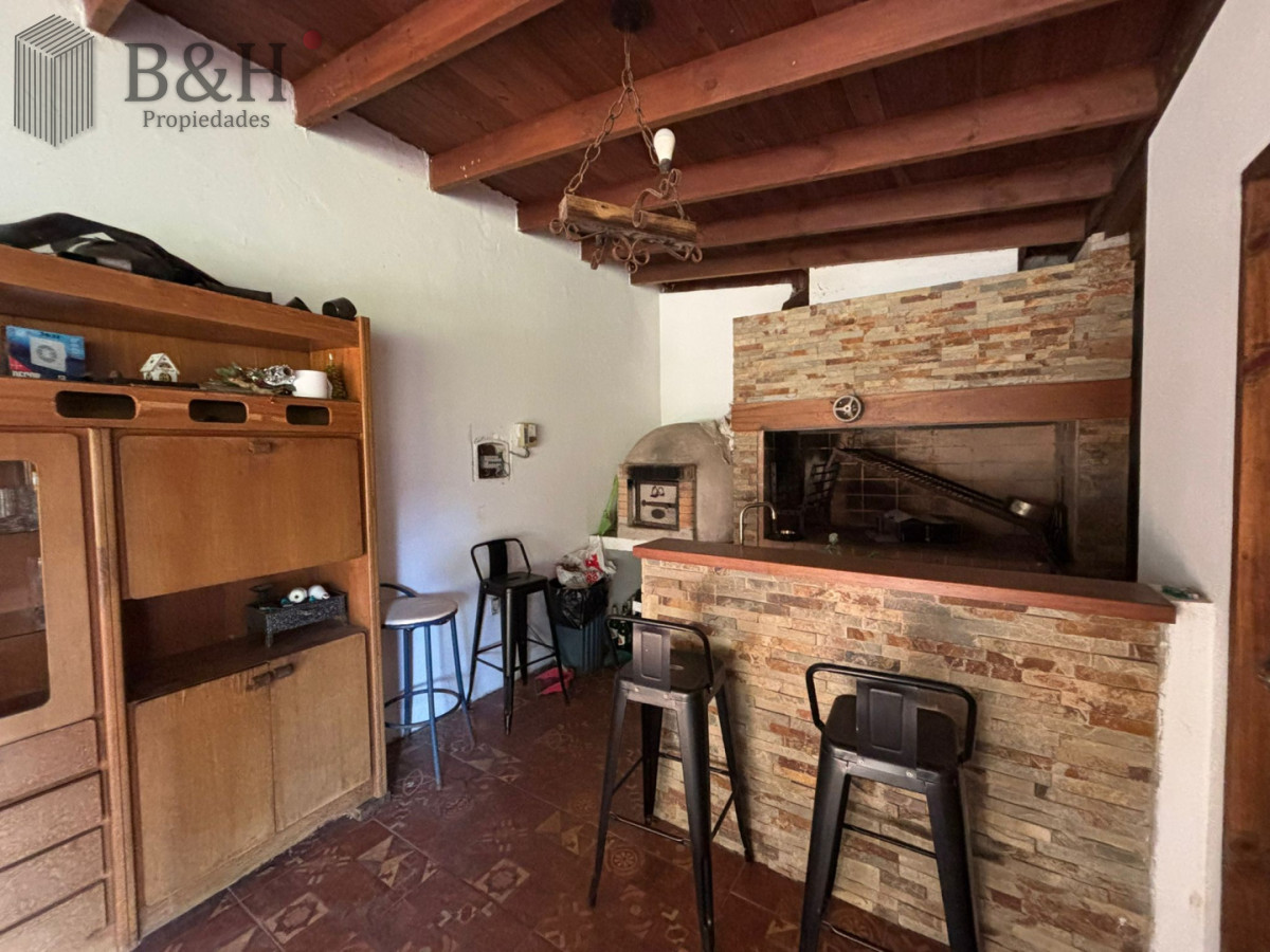 Casa ID.7832 - CASA DE 4 DORMITORIOS EN CANTEGRIL