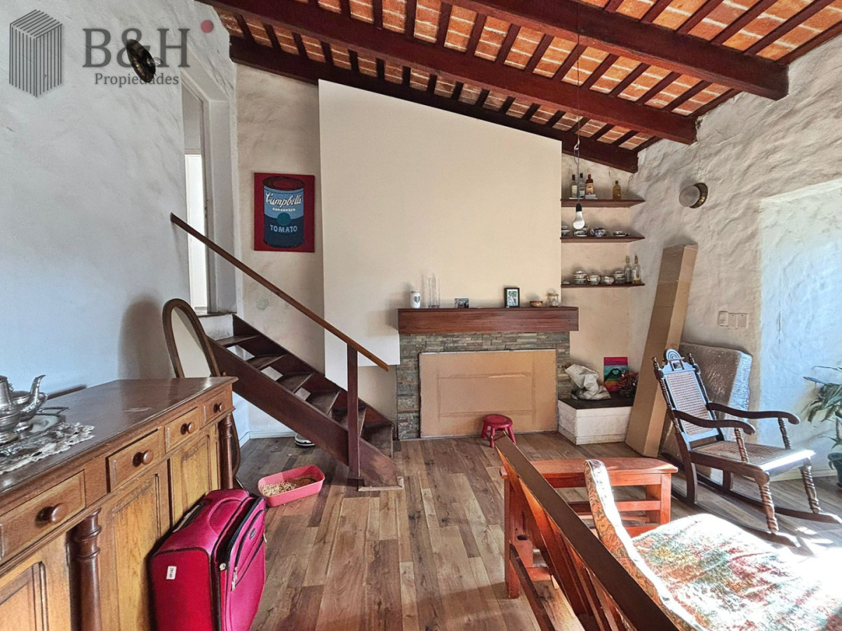 Casa ID.7832 - CASA DE 4 DORMITORIOS EN CANTEGRIL