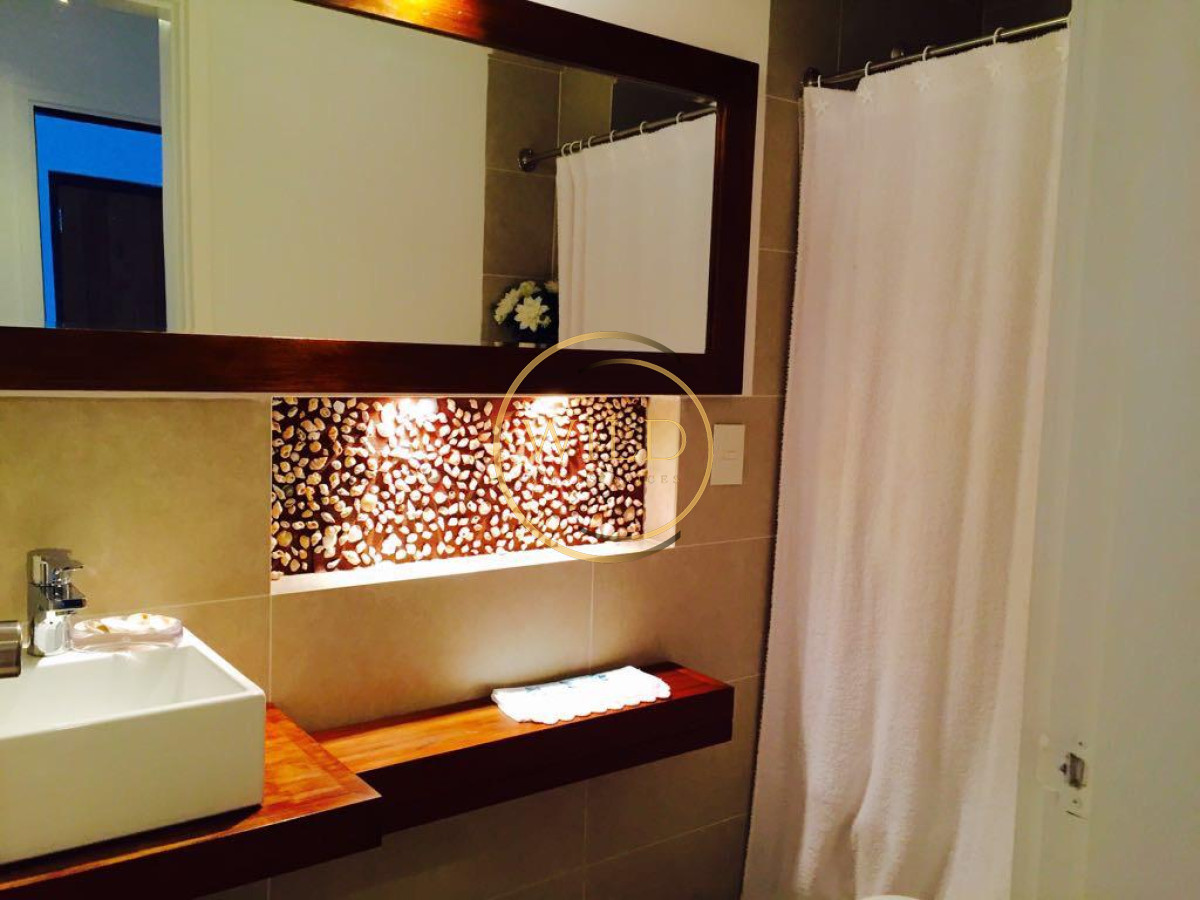 Apartamento ID.2511 - Apartamento frente al mar en Alquiler temporada de 4 dormitorios disponible enero PUNTA DEL ESTE, Mansa-