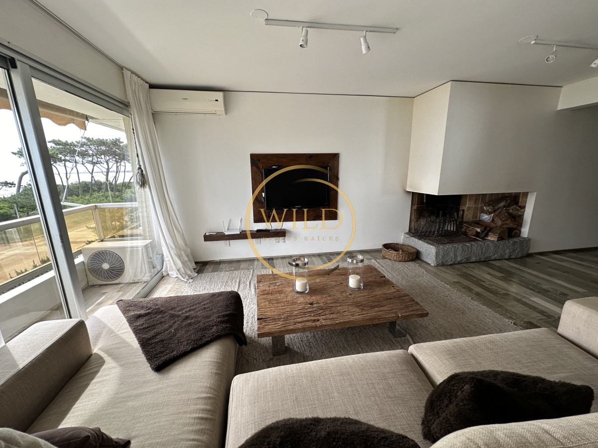 Apartamento ID.2511 - Apartamento frente al mar en Alquiler temporada de 4 dormitorios disponible enero PUNTA DEL ESTE, Mansa-