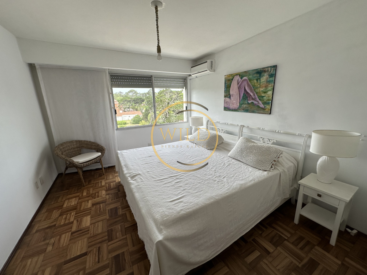 Apartamento ID.2511 - Apartamento frente al mar en Alquiler temporada de 4 dormitorios disponible enero PUNTA DEL ESTE, Mansa-