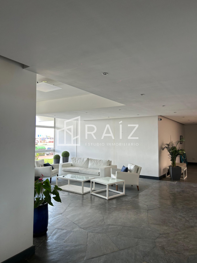 Apartamento ID.11743 - Apartamento en alquiler de temporada en Punta del Este, frente a la Playa Brava y con una espectacular vista al mar de 2 dormitorios