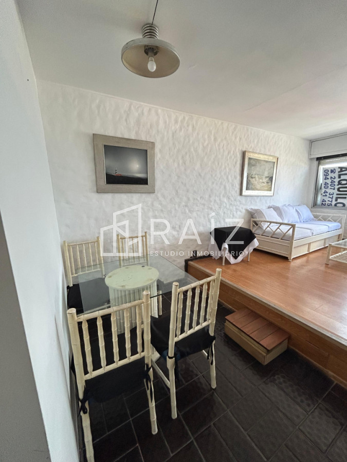 Apartamento ID.11743 - Apartamento en alquiler de temporada en Punta del Este, frente a la Playa Brava y con una espectacular vista al mar de 2 dormitorios