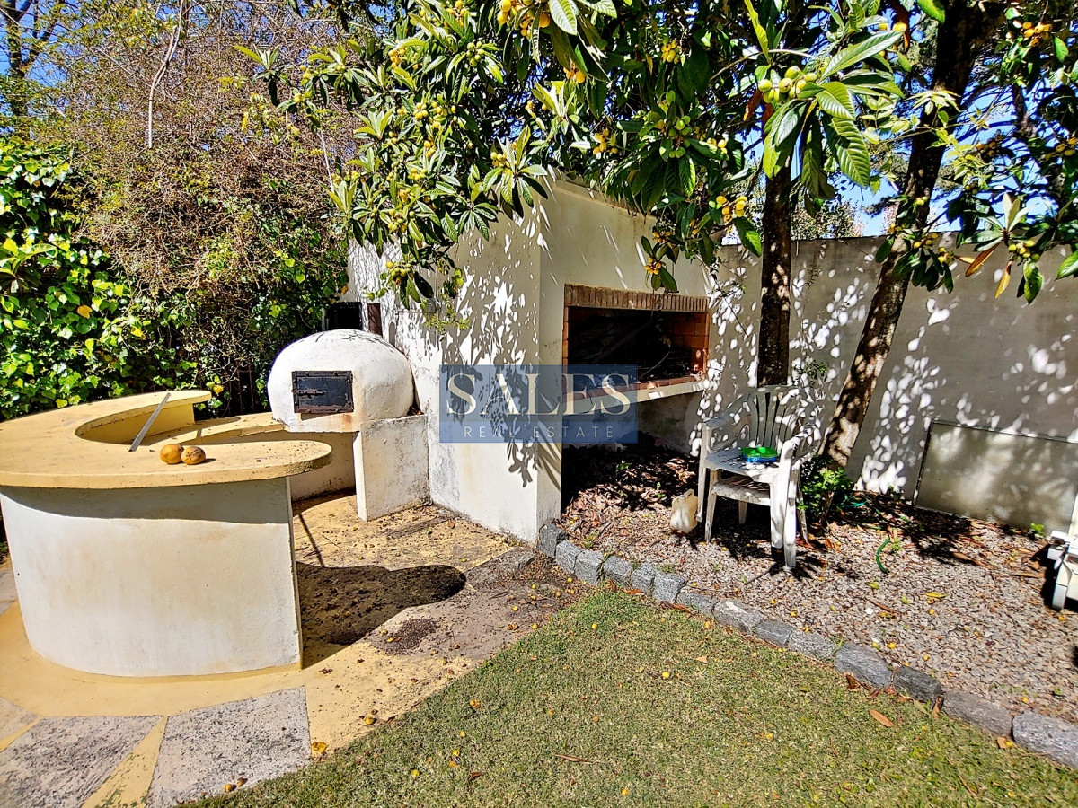 Casa ID.1464 - Residencia de categoría en paradas de Mansa
