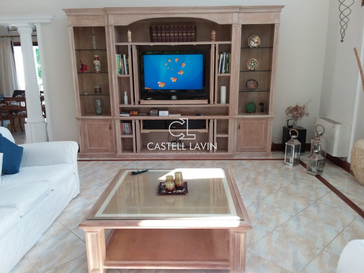 Casa ID.827 - Casa en alquiler de temporada y anual de 4 dormitorios en San Rafael Punta del este 