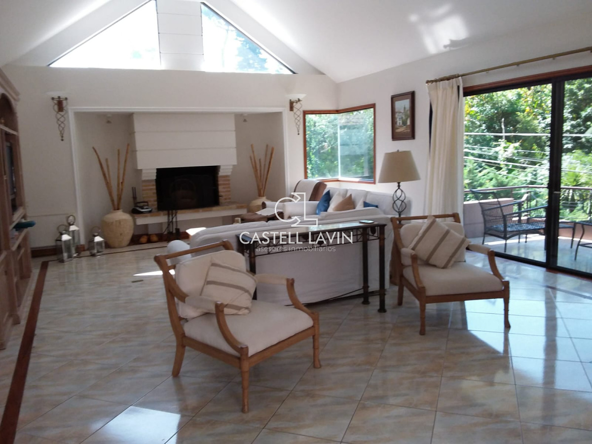 Casa ID.827 - Casa en alquiler de temporada y anual de 4 dormitorios en San Rafael Punta del este 