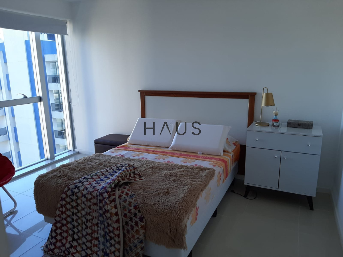 Apartamento ID.176 - Apartamento en brava de 2 Dormitorios disponible en temporada- Punta del Este