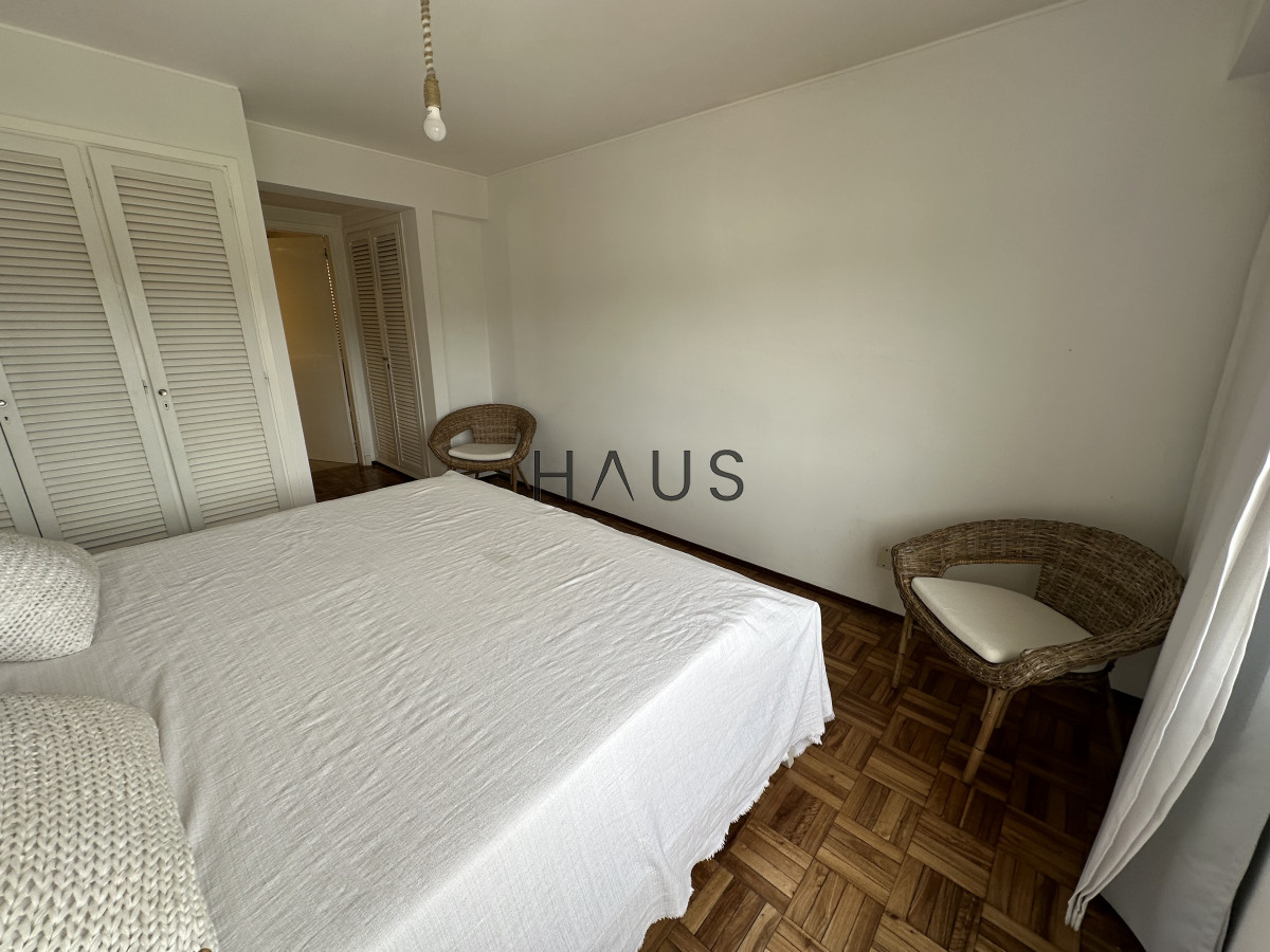 Apartamento ID.257 - Apartamento frente al mar en Alquiler temporada de 4 dormitorios disponible enero PUNTA DEL ESTE, Mansa-